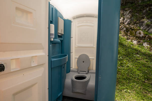Best Portable toilet rental cost  in Clinton, WA